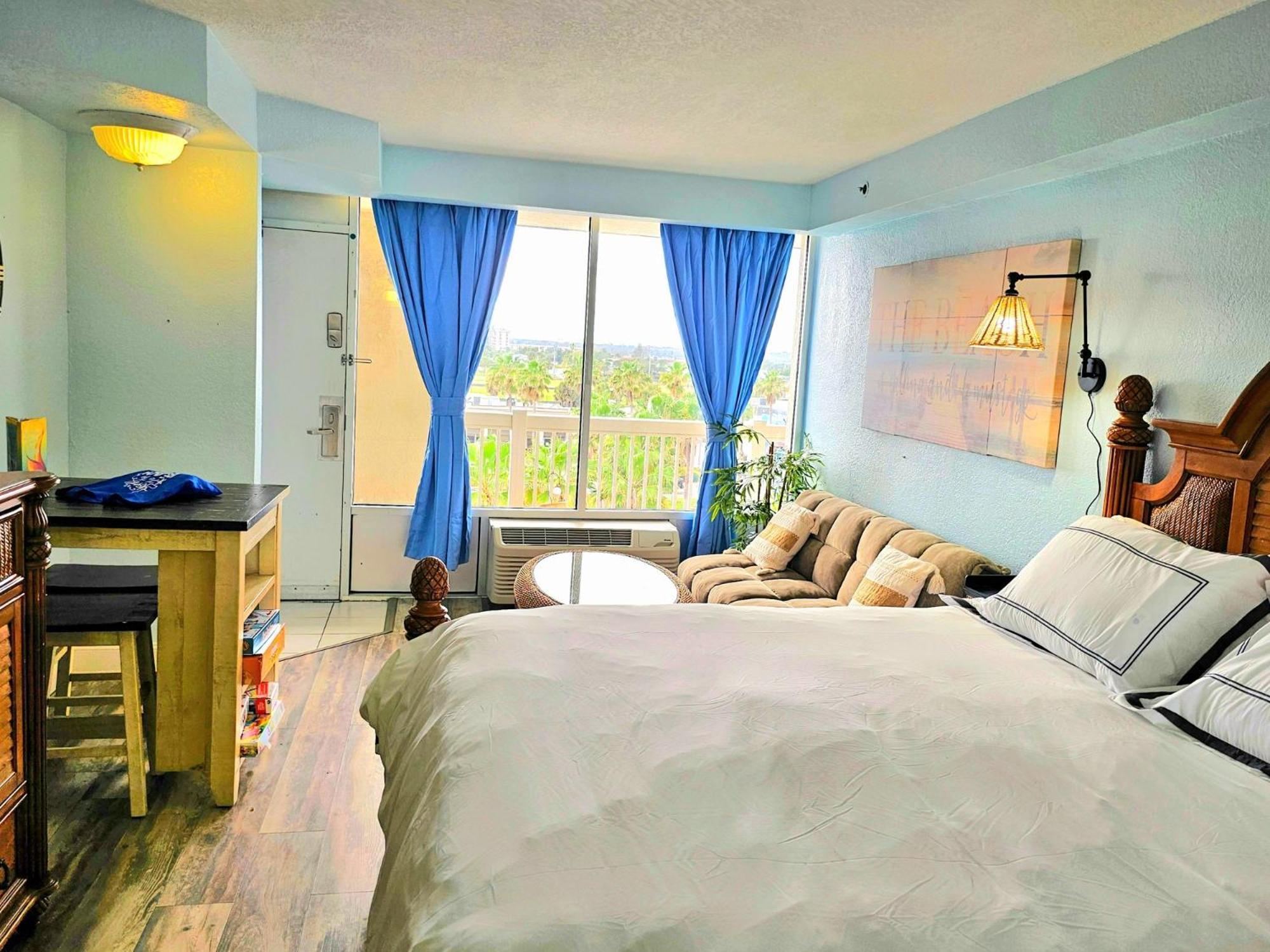 Stay On The Beach! Wonderful Location! Daytona Beach Extérieur photo